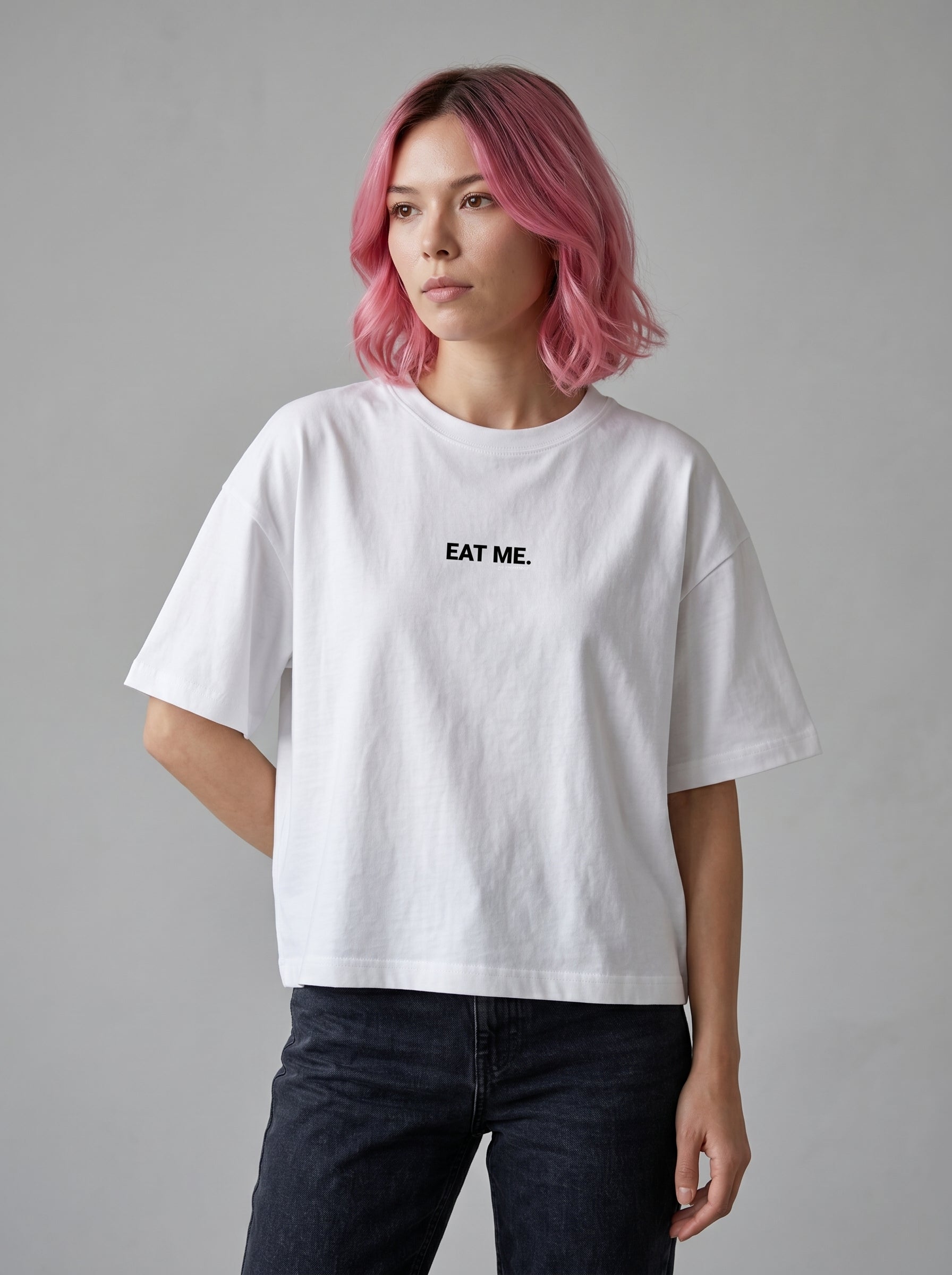Eat Me Oversized Shirt Weiß Vorderseite – The Ritual.