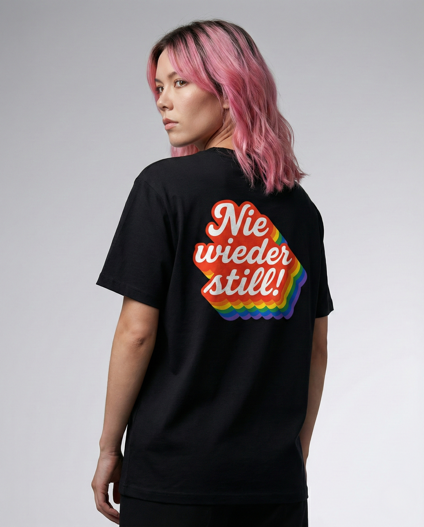 Nie wieder still! | CSD 2025 Edition | T-Shirt