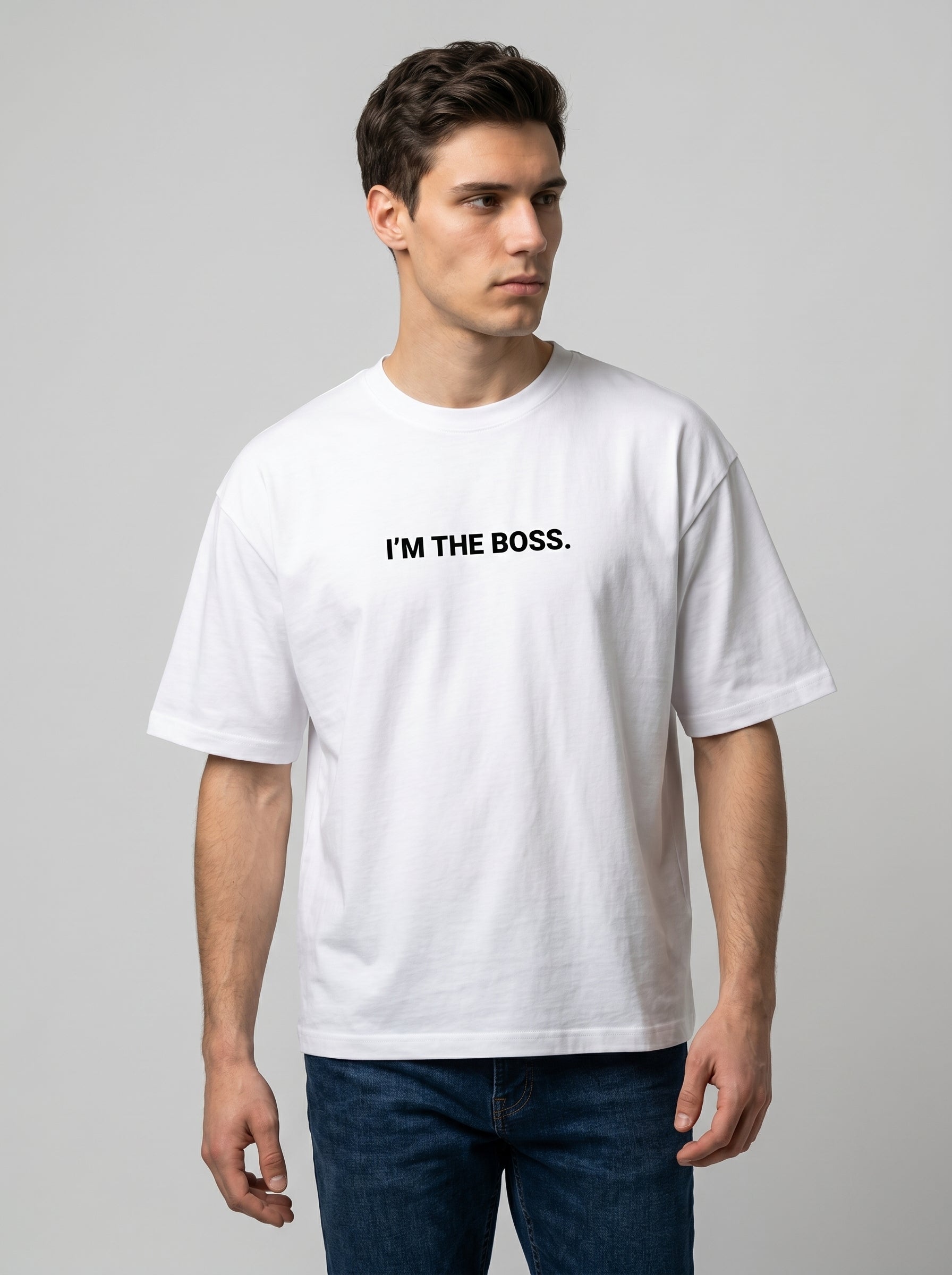 I'm The Boss Oversized Shirt Weiß Vorderseite – The Ritual.